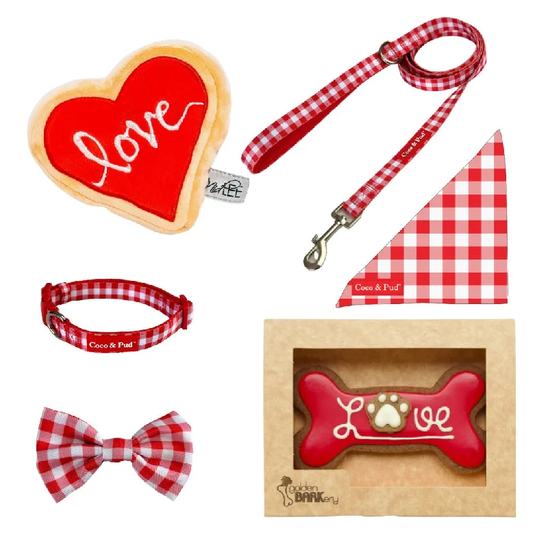 - Wooden pet toy recommendationsRed Gingham Love Mini Hamper